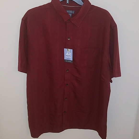 Van Heusen Wicking/Cooling Button Down Shirt NWT S - Picture 2 of 5